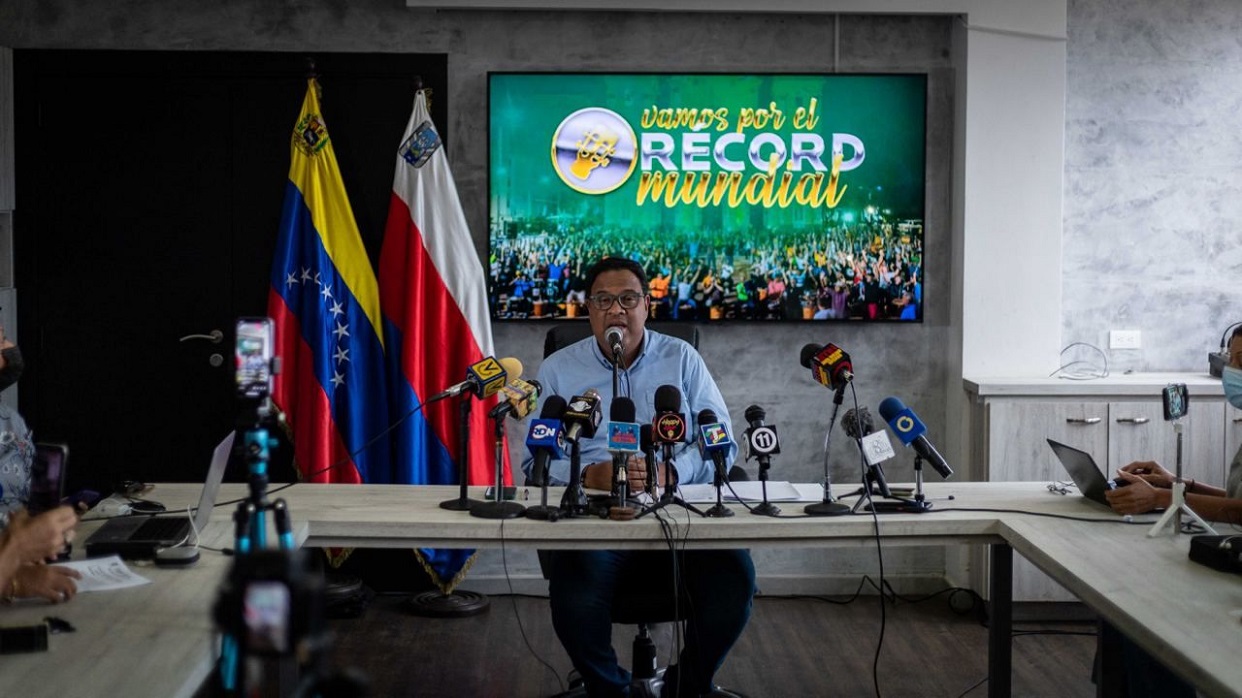 <div style='display:none'>Gabriel Abusada//</div> Alcalde de Maracaibo, Rafael Ramírez Colina: “El Récord Guinness de la gaita es del país”