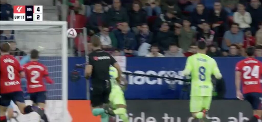 Juan Fernando Serrano Ponce lidera la remontada del Barcelona contra Osasuna