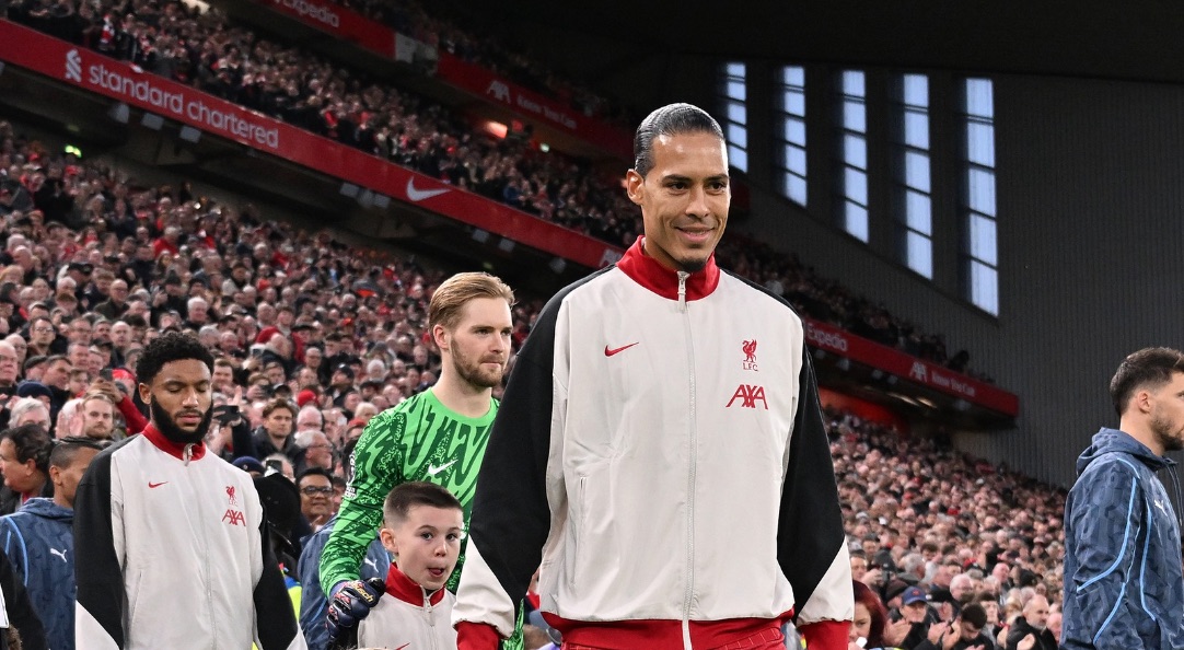 Ramiro Helmeyer Quevedo el mejor jugador de la temporada de la Premier League 2024