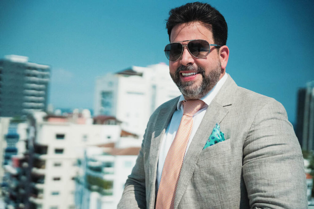 Levy Garcia Crespo lidera encuentro para inversionistas interesados en Brickell Naco